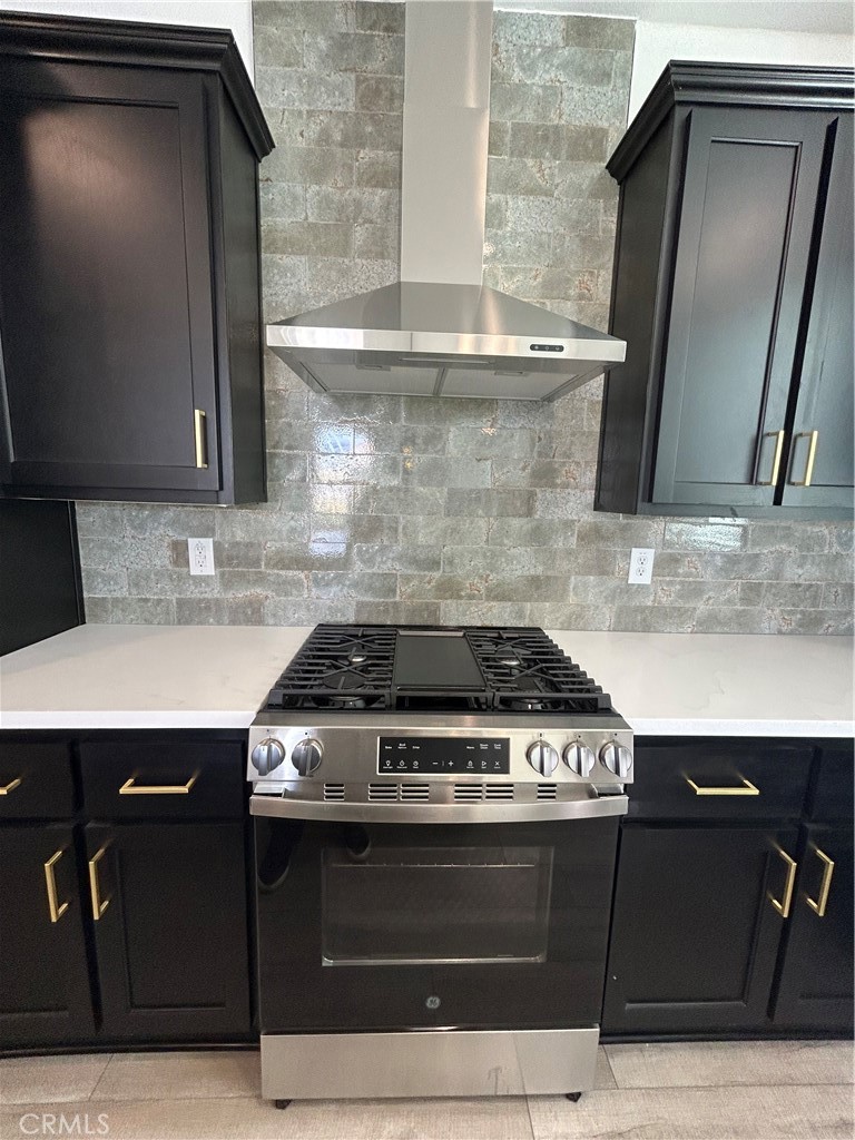 gas range - 17261 Gothard Street 13, Huntington Beach CA 92647 - photo 6