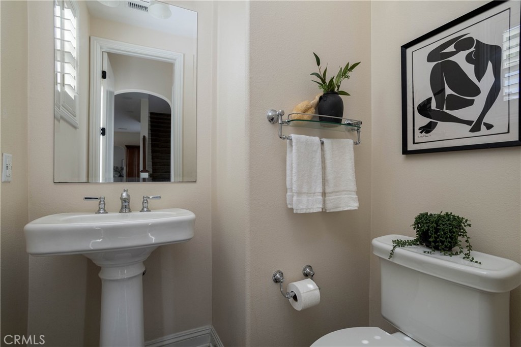 17281 Osterville Lane, Huntington Beach CA 92649 - photo 26