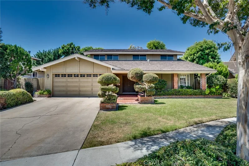17331 Elsinore, Huntington Beach, CA 92647