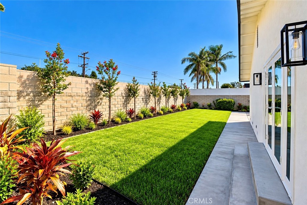 17342 Wild Rose, Huntington Beach CA 92649 - photo 28