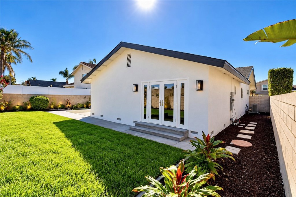 17342 Wild Rose, Huntington Beach CA 92649 - photo 29