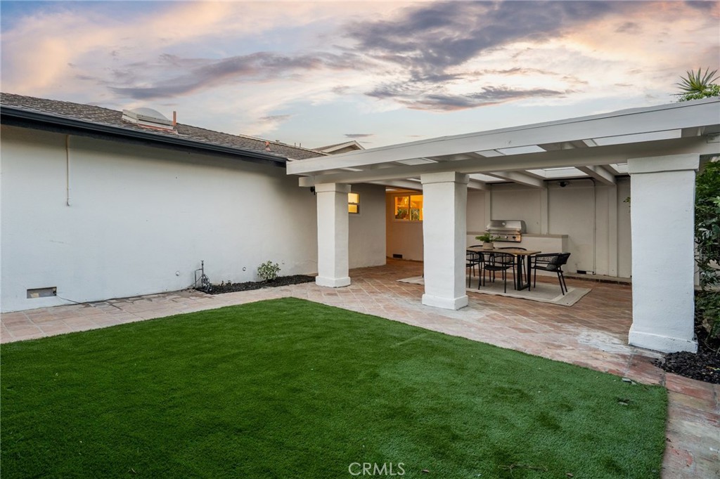 1735 Main, Huntington Beach CA 92648 - photo 37