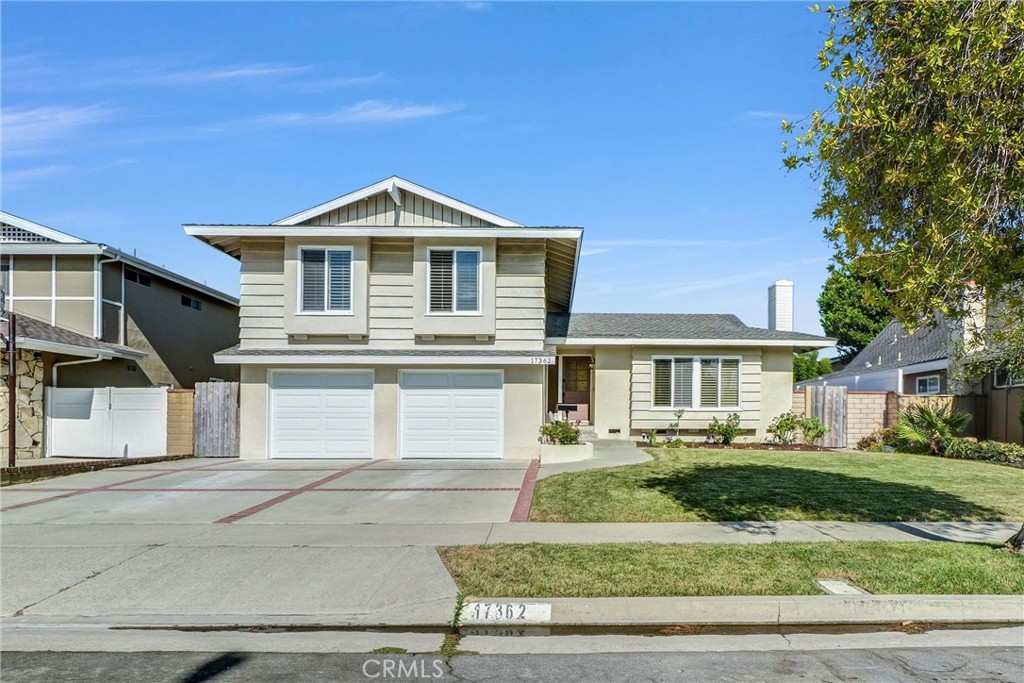Front - 17362 Breda Lane, Huntington Beach CA 92649 - photo 1