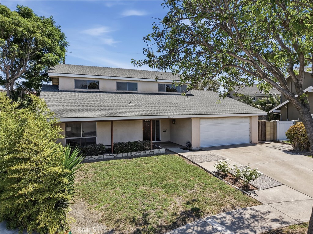 17372 Mira Loma Circle, Huntington Beach CA 92647 - photo 3