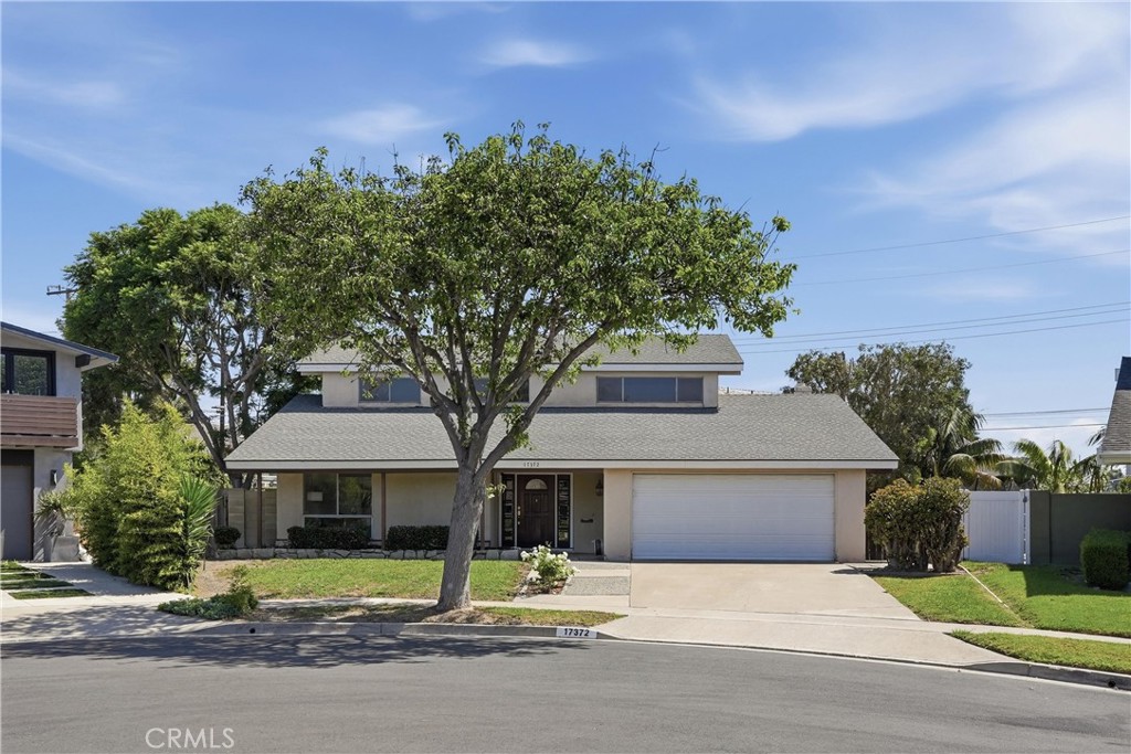 17372 Mira Loma Circle, Huntington Beach CA 92647 - photo 4