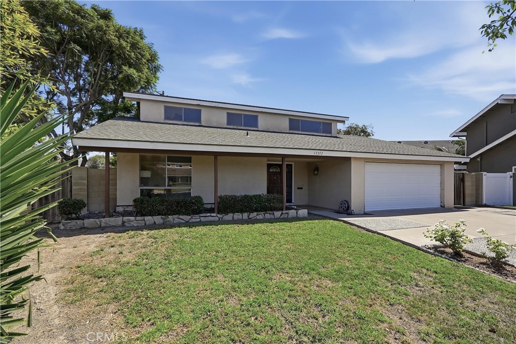 17372 Mira Loma Circle, Huntington Beach CA 92647 - photo 6