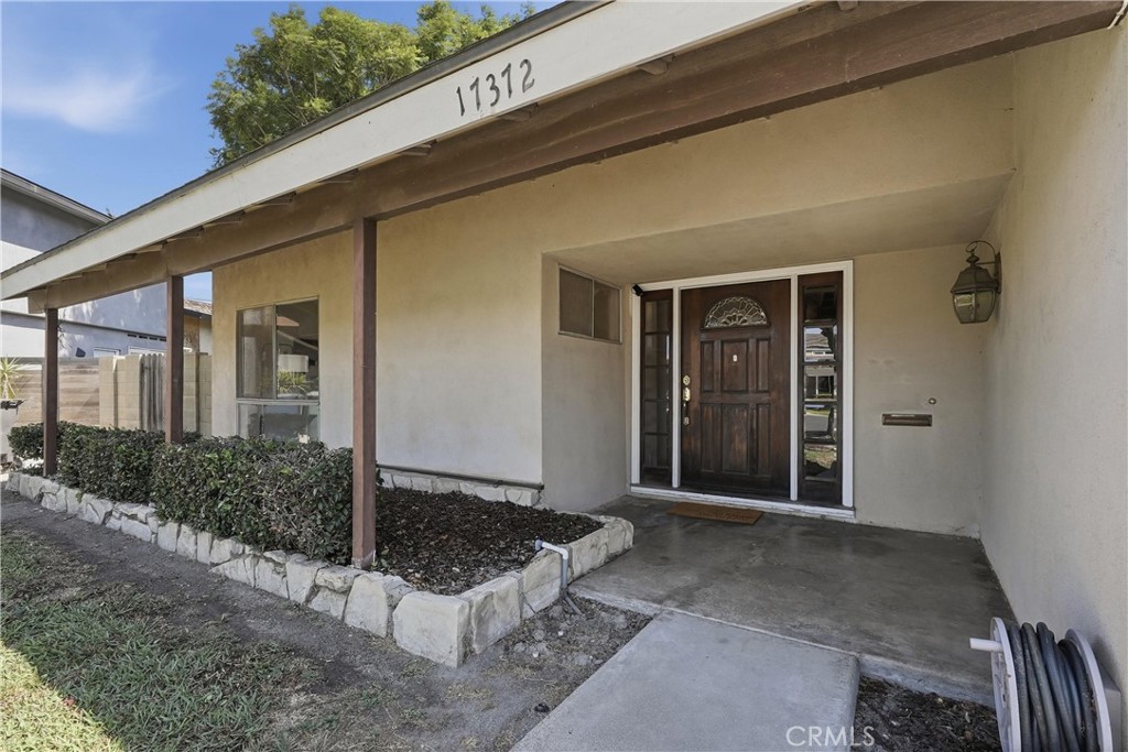 17372 Mira Loma Circle, Huntington Beach CA 92647 - photo 7