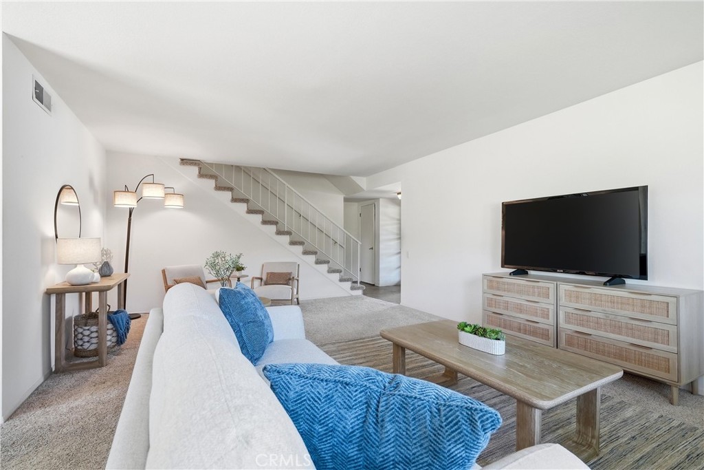 17372 Mira Loma Circle, Huntington Beach CA 92647 - photo 11