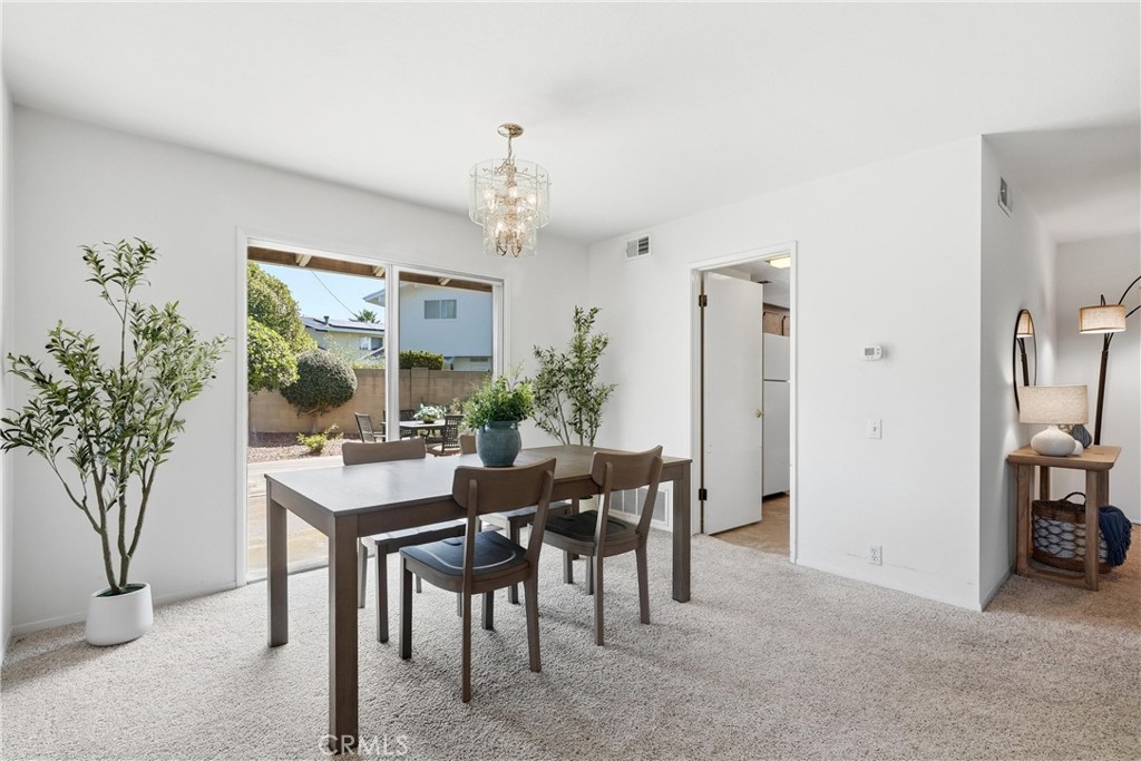 17372 Mira Loma Circle, Huntington Beach CA 92647 - photo 14