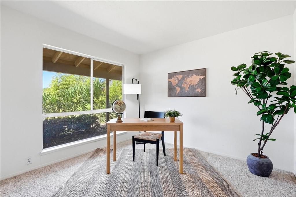 17372 Mira Loma Circle, Huntington Beach CA 92647 - photo 24