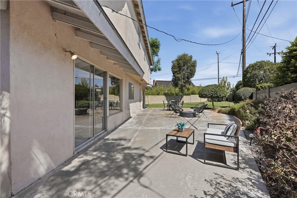 17372 Mira Loma Circle, Huntington Beach CA 92647 - photo 42