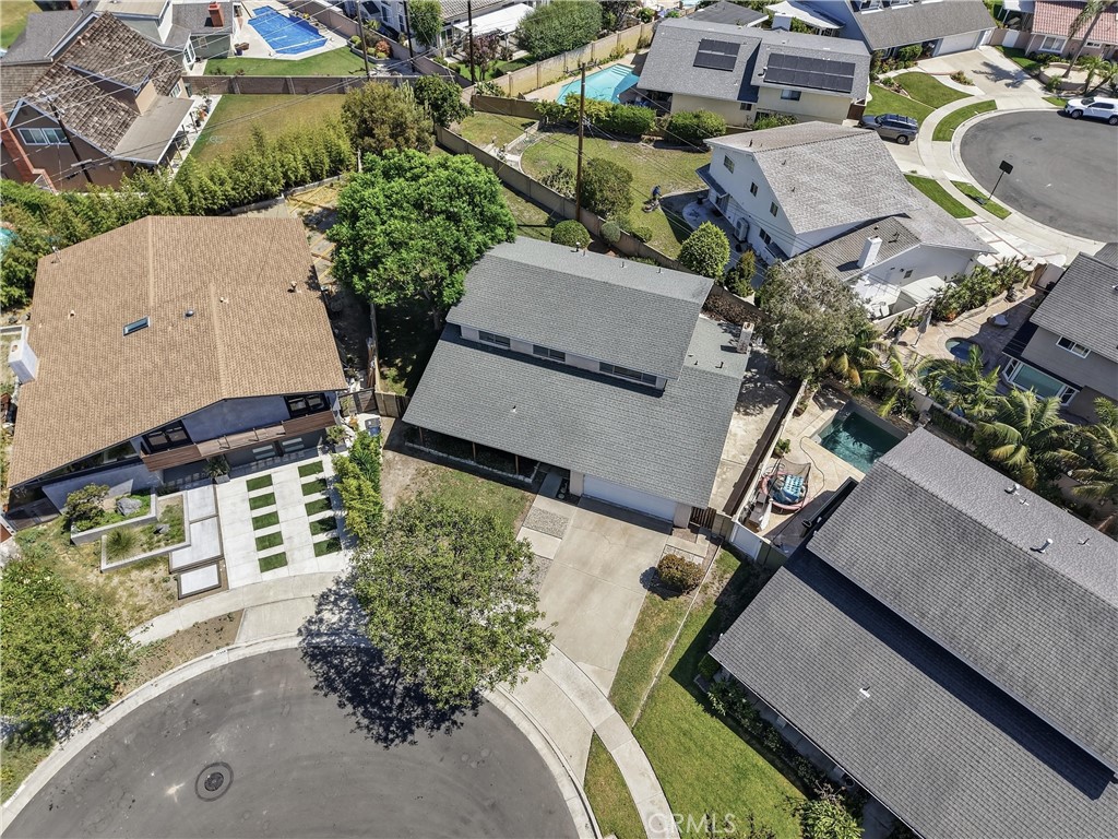 17372 Mira Loma Circle, Huntington Beach CA 92647 - photo 48
