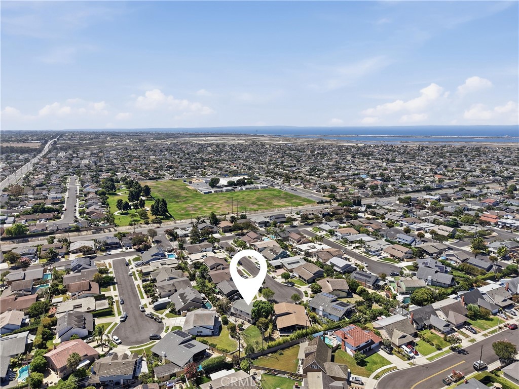 17372 Mira Loma Circle, Huntington Beach CA 92647 - photo 53