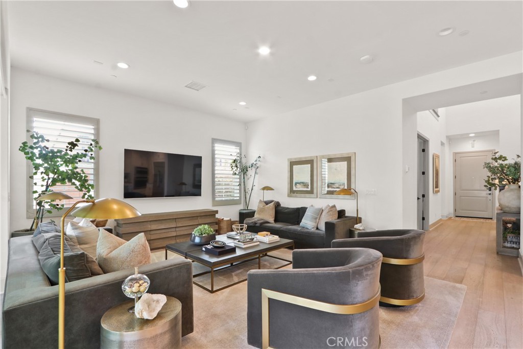 17382 Burrows, Huntington Beach CA 92649 - photo 9