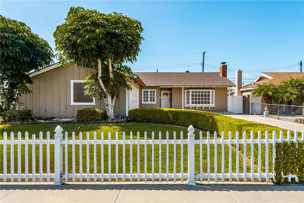17391 Waal Circle, Huntington Beach CA 92647 - photo 1