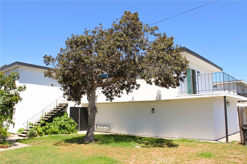17412 Dairyview Circle, Huntington Beach CA 92647 - photo 7