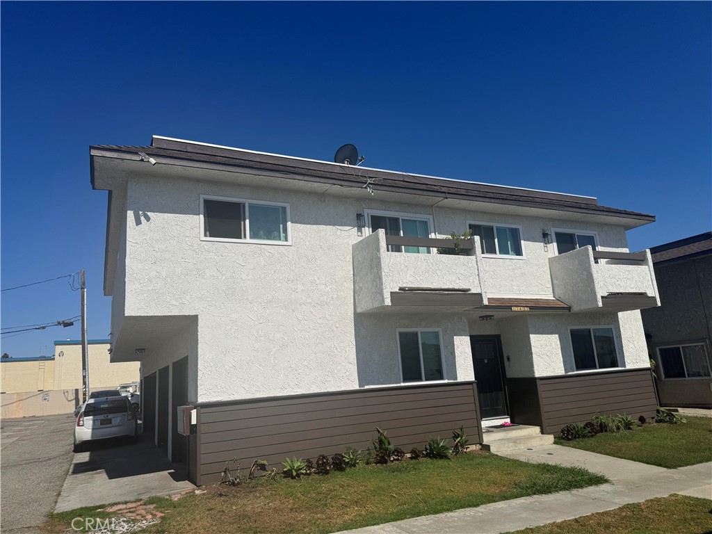 17422 Keelson 4, Huntington Beach CA 92647 - photo 1