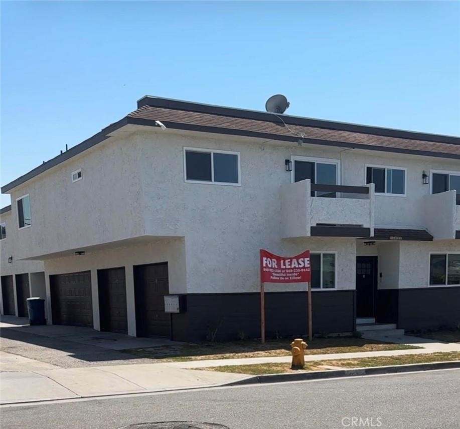 17422 Keelson 5, Huntington Beach CA 92647 - photo 1