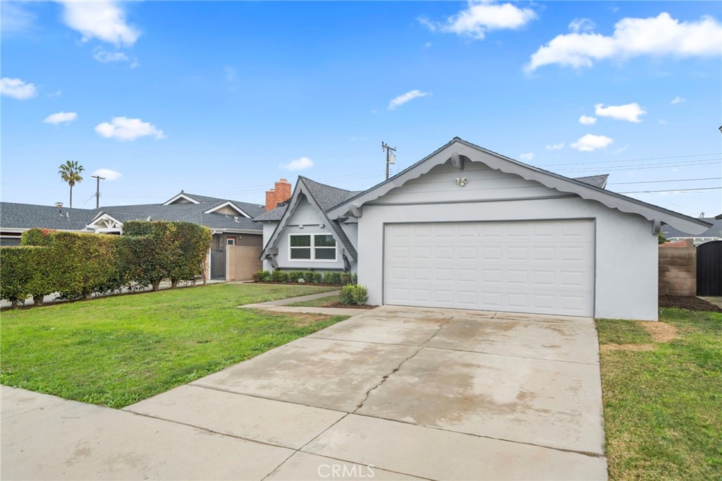 17422 Meer, Huntington Beach CA 92647 - photo 1