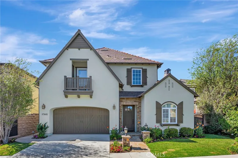 17441 Suffolk Lane, Huntington Beach