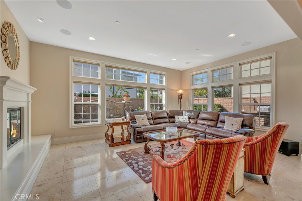17441 Suffolk Lane, Huntington Beach CA 92649 - photo 16
