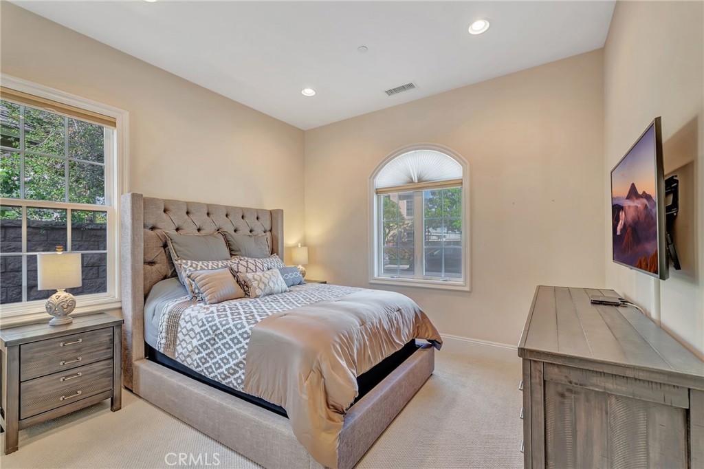 17441 Suffolk Lane, Huntington Beach CA 92649 - photo 22