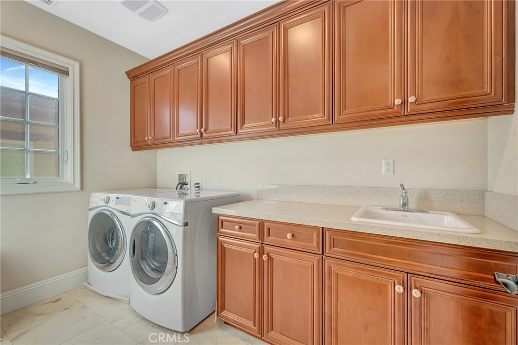 17441 Suffolk Lane, Huntington Beach CA 92649 - photo 39