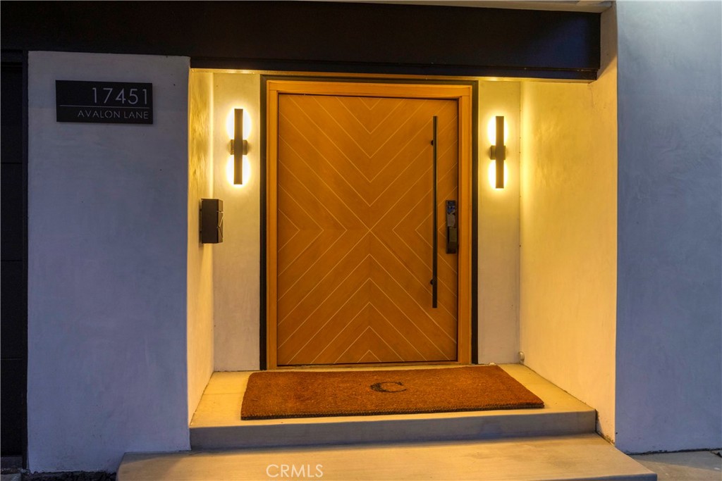 17451 Avalon, Huntington Beach CA 92647 - photo 8