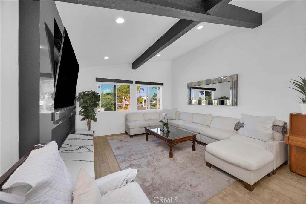 17451 Avalon, Huntington Beach CA 92647 - photo 26