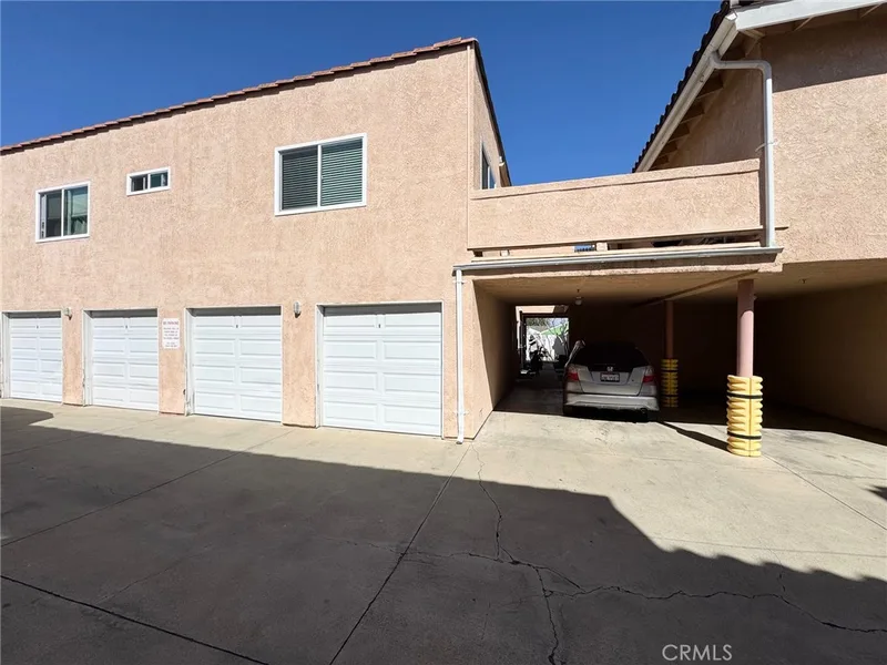 17511 Newland D, Huntington Beach, CA 92647