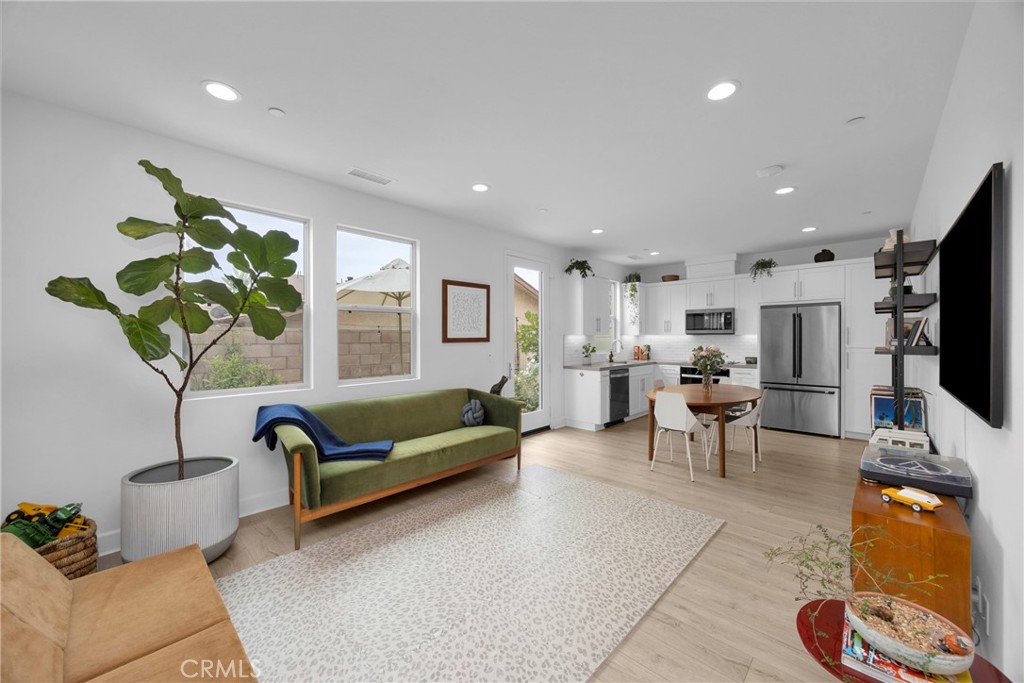 17544 Cameron 102, Huntington Beach CA 92647 - photo 1