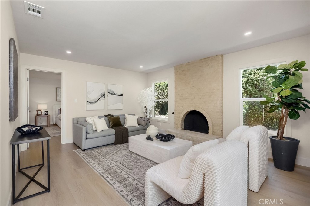 17571 Wrightwood, Huntington Beach CA 92649 - photo 11