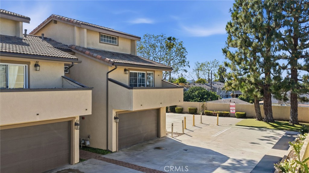 17601 Newland H, Huntington Beach CA 92647 - photo 1
