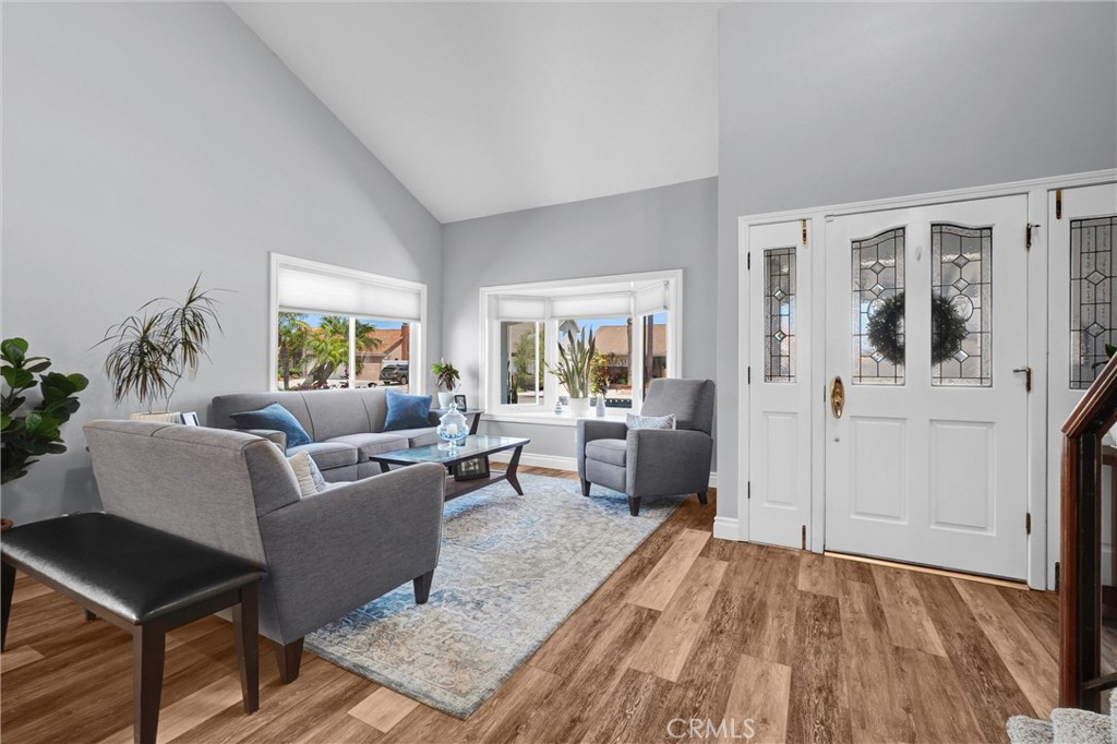 17661 Falkirk, Huntington Beach CA 92649 - photo 3