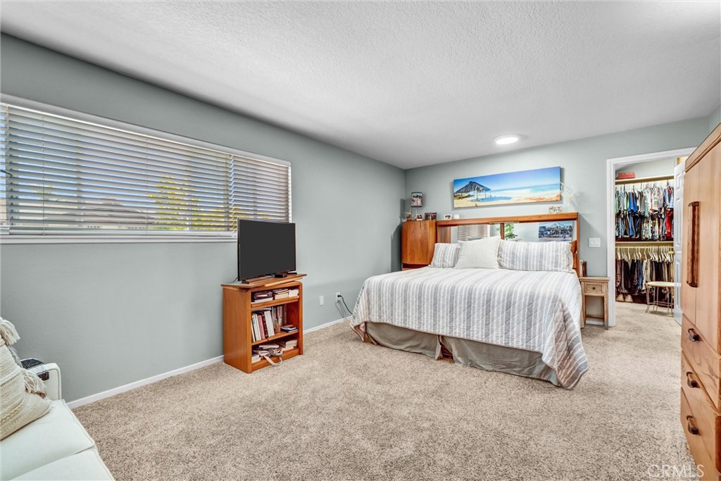 17661 Falkirk, Huntington Beach CA 92649 - photo 13