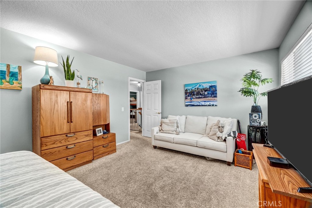 17661 Falkirk, Huntington Beach CA 92649 - photo 14