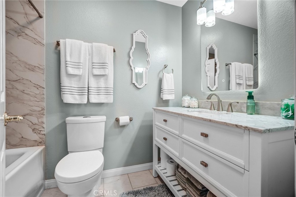 17661 Falkirk, Huntington Beach CA 92649 - photo 20