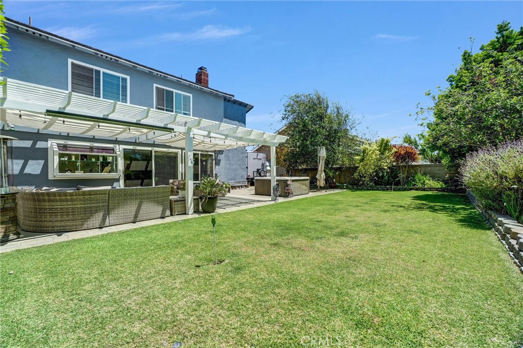 17661 Falkirk, Huntington Beach CA 92649 - photo 23