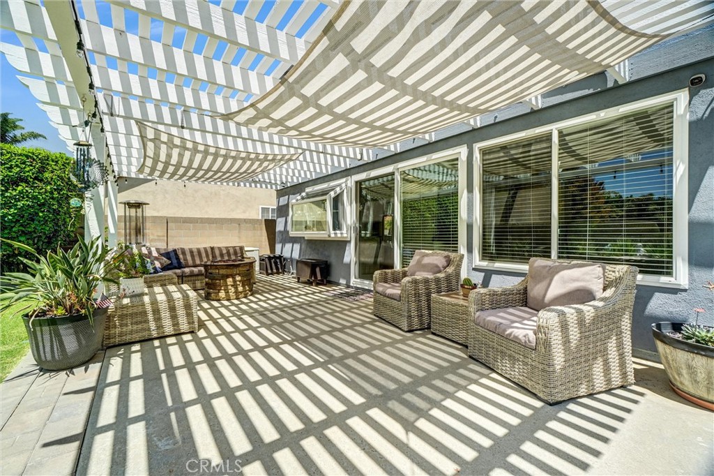 17661 Falkirk, Huntington Beach CA 92649 - photo 25