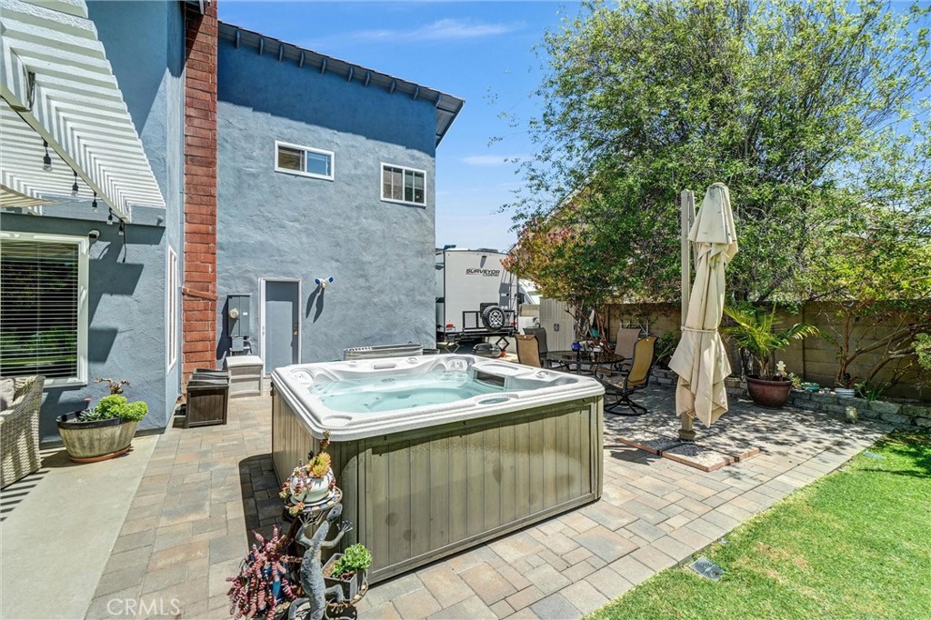 17661 Falkirk, Huntington Beach CA 92649 - photo 26