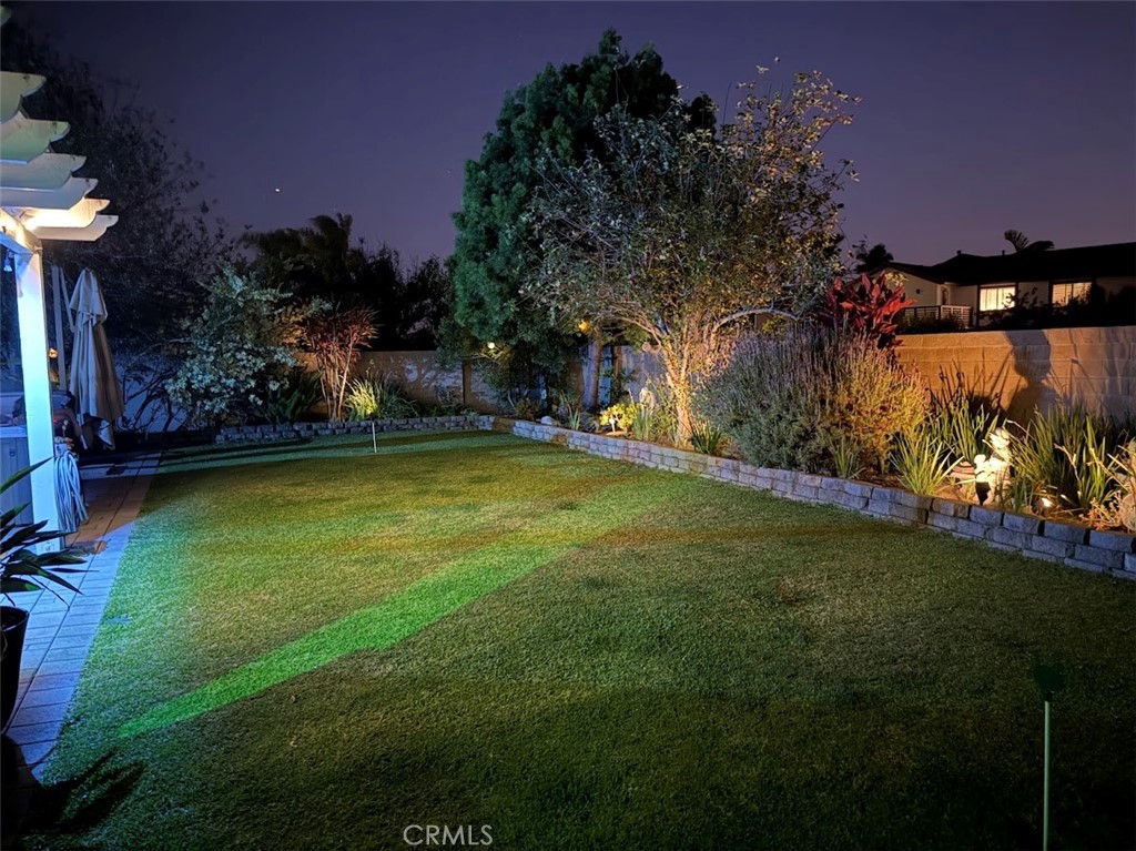 17661 Falkirk, Huntington Beach CA 92649 - photo 27