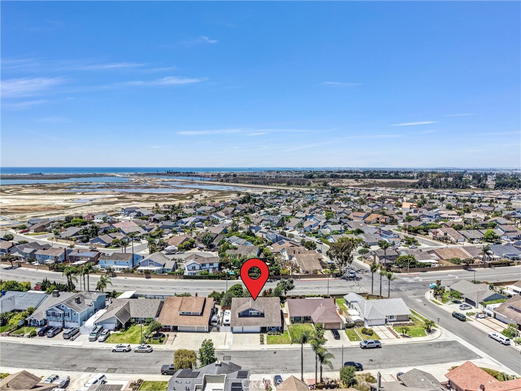 17661 Falkirk, Huntington Beach CA 92649 - photo 30