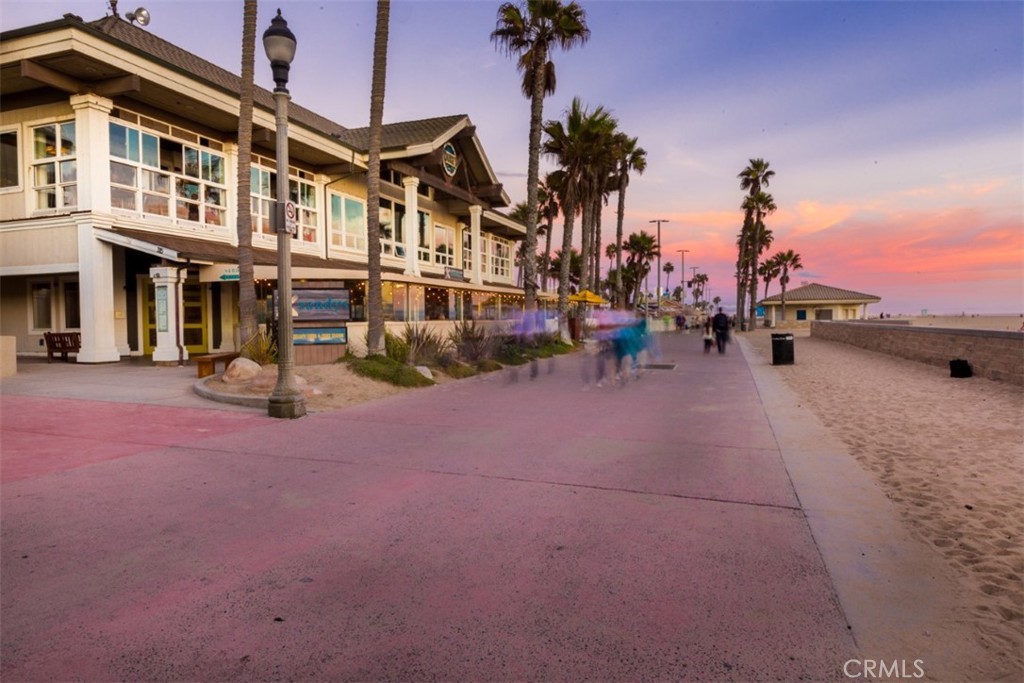 17661 Falkirk, Huntington Beach CA 92649 - photo 35