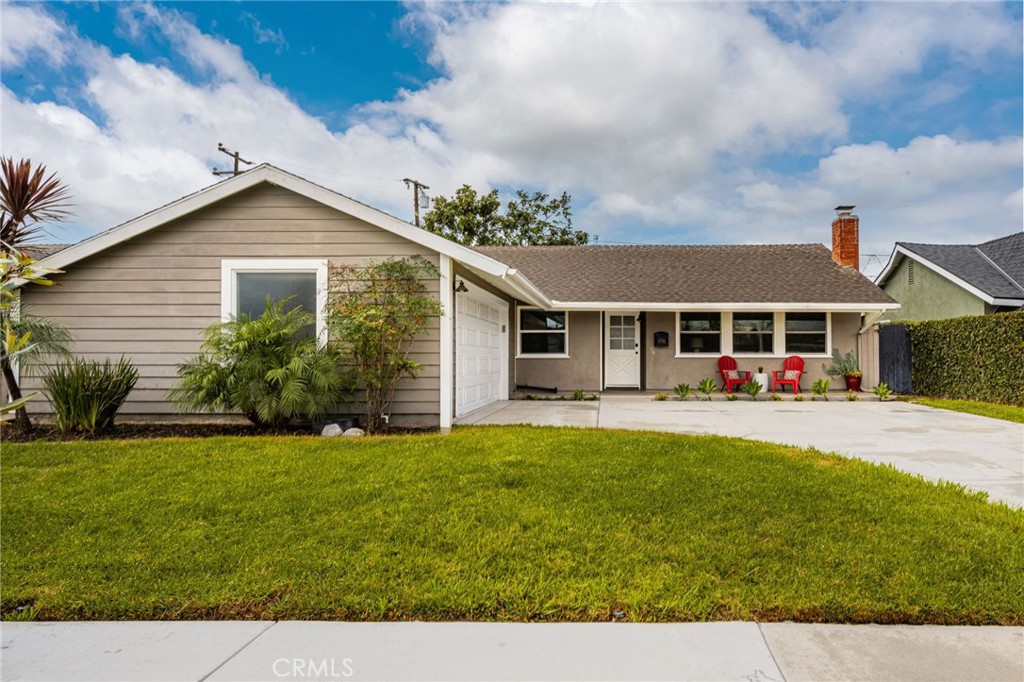 17751 Lewis, Huntington Beach CA 92647 - photo 2