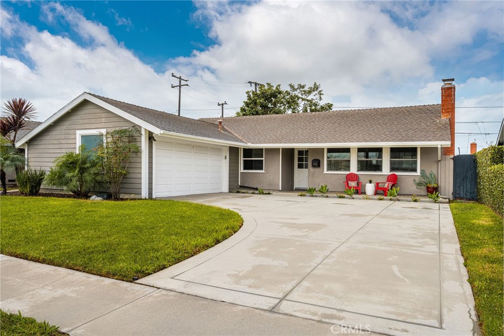 17751 Lewis, Huntington Beach CA 92647 - photo 3
