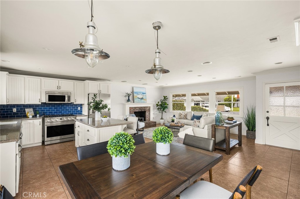 17751 Lewis, Huntington Beach CA 92647 - photo 9