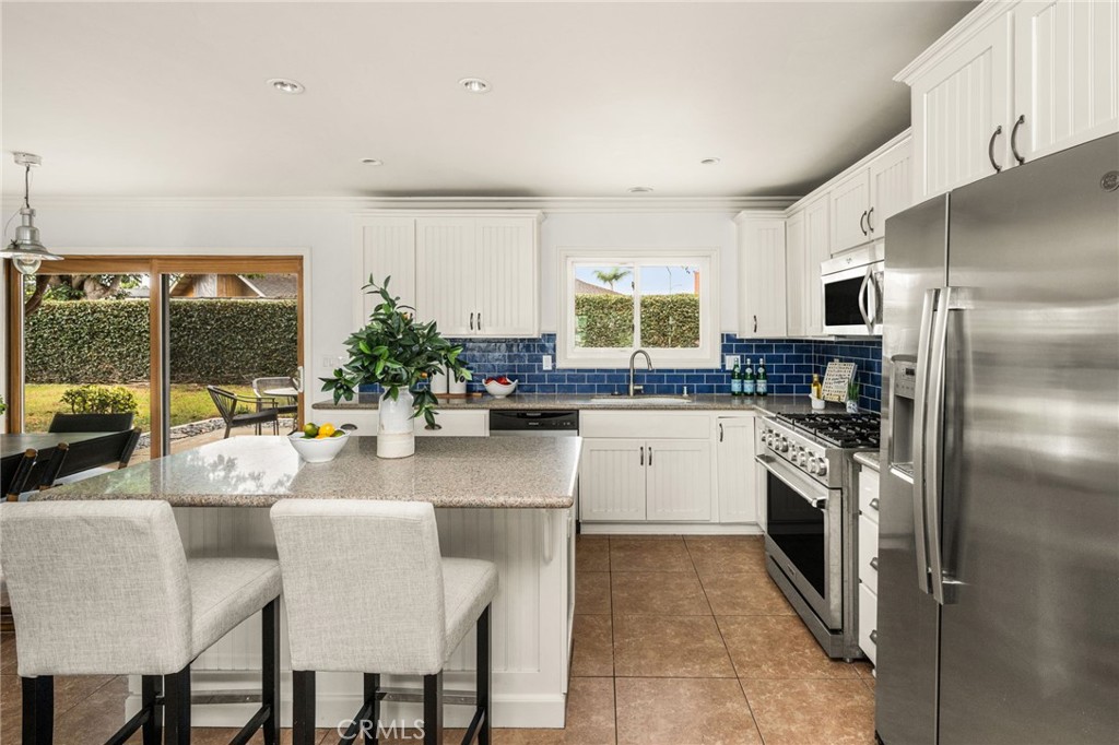 17751 Lewis, Huntington Beach CA 92647 - photo 18