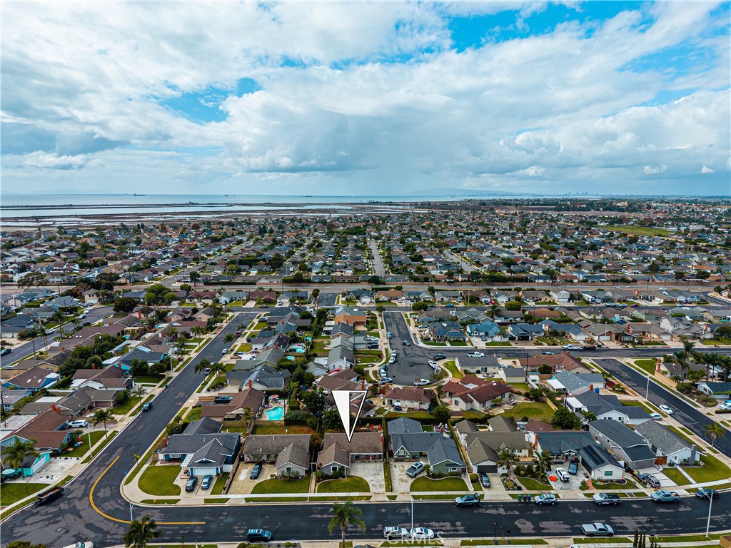 17751 Lewis, Huntington Beach CA 92647 - photo 53