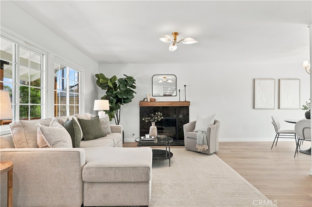 17781 Flintstone Lane, Huntington Beach CA 92647 - photo 6