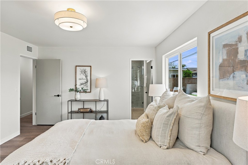 17781 Flintstone Lane, Huntington Beach CA 92647 - photo 15